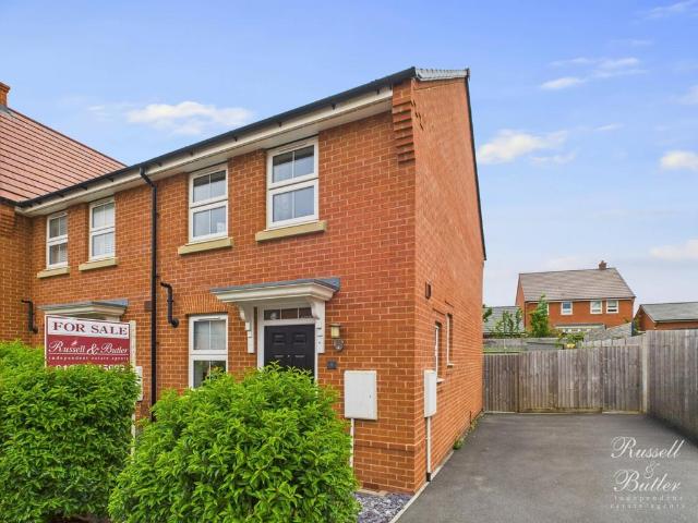 House for sale in Buckingham, Buckinghamshire