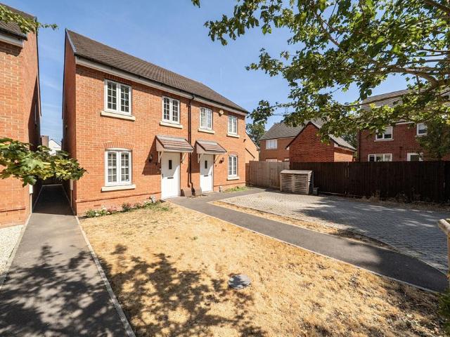 House for sale in Winnersh