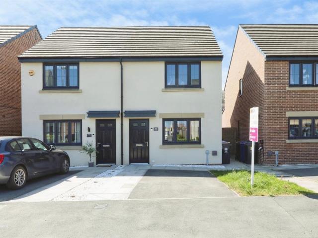 House for sale in Thurnscoe, South Yorkshire