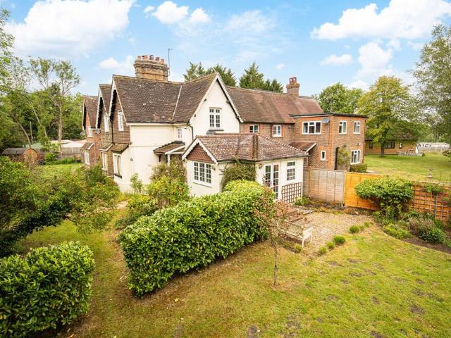 House for sale in Perryfields, West Sussex