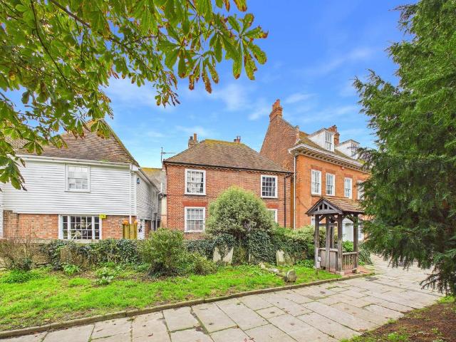 House for sale in Foord, Folkestone and Hythe