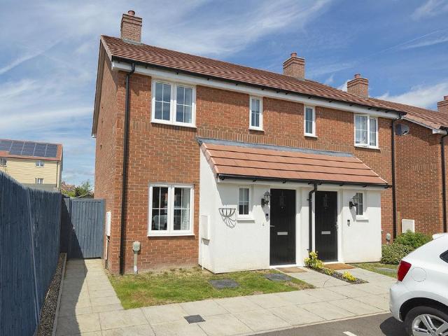 House for sale in Sandown Park, Kent
