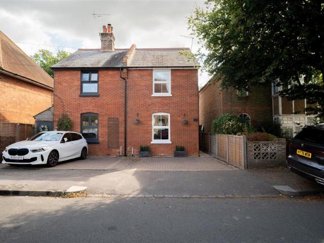 House for sale in Reigate, Reigate and Banstead