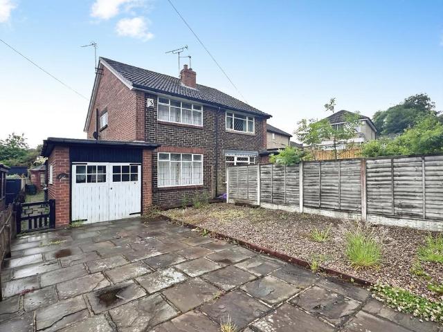 House for sale in Gomersal, West Yorkshire