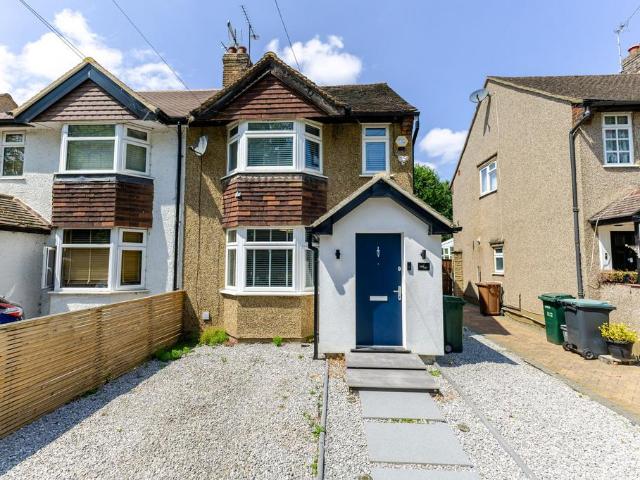 House for sale in Batchworth, Hertfordshire