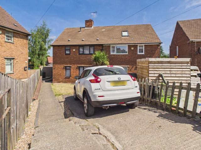 House for sale in Elmton, East Midlands