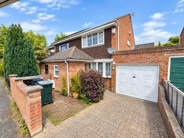 House for sale in Staplehurst, Maidstone