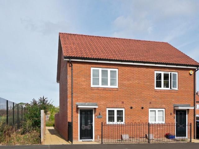 House for sale in Stortford Fields Western Neighbourhood, East Hertfordshire