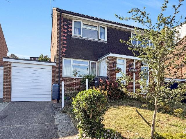 House for sale in London Borough of Croydon, Selsdon