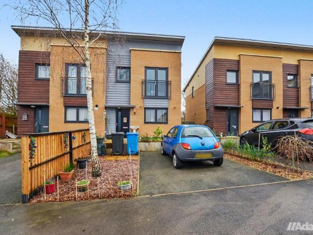 House for sale in The Brow, Halton