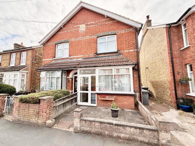 House for sale in Thorpe Lea, Runnymede