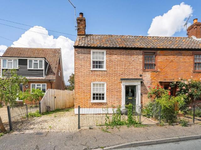 House for sale in Crostwick, Norfolk
