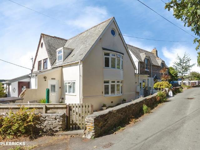 House for sale in Strode, Devon