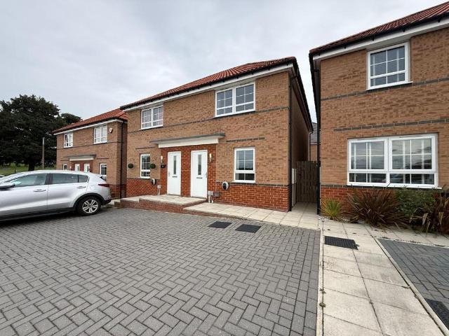 House for sale in Hanging Heaton, Dewsbury