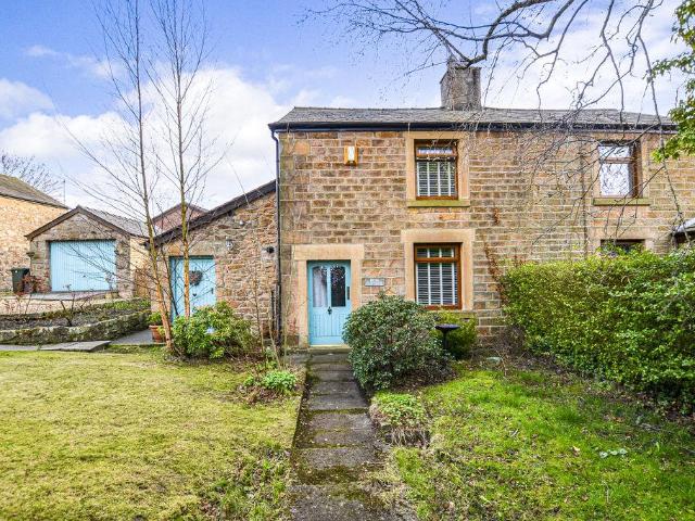 House for sale in Clayton Green, Andertons Mill