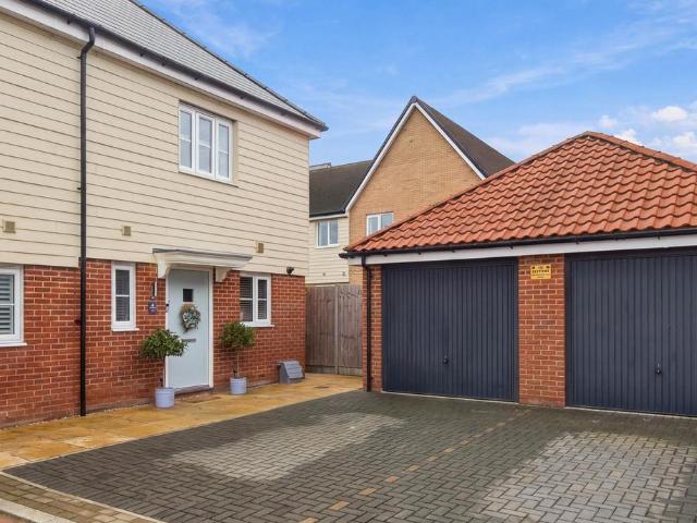 House for sale in Elizabeth Gardens, Rochford