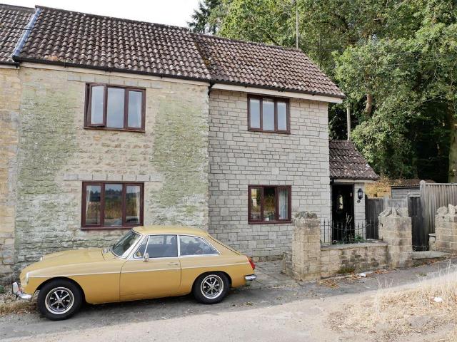 House for sale in Derry Hill and Studley, Studley