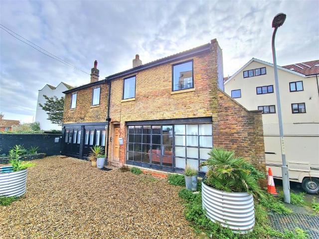 House for sale in Cliftonville West, Acol