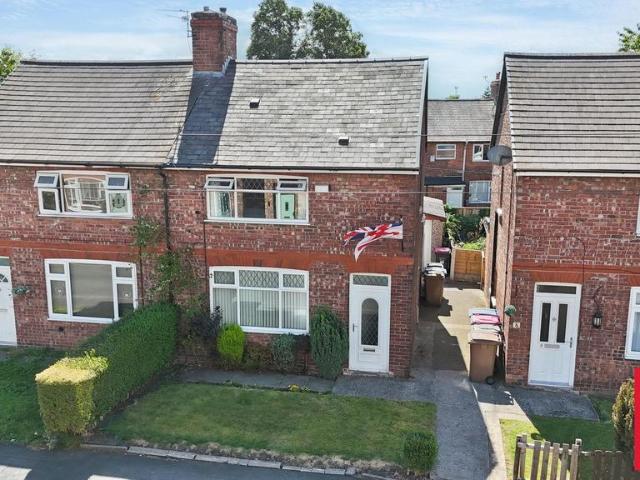 House for sale in Lower Irlam, Salford