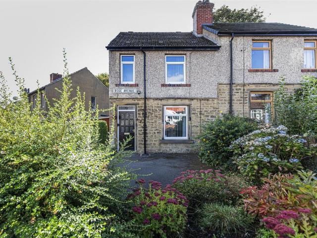 House for sale in Marsh, Milnsbridge