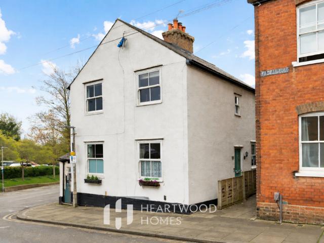 House for sale in St Albans, Five Acres