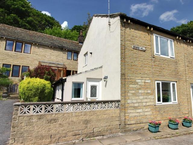 House for sale in Warley Town, West Yorkshire