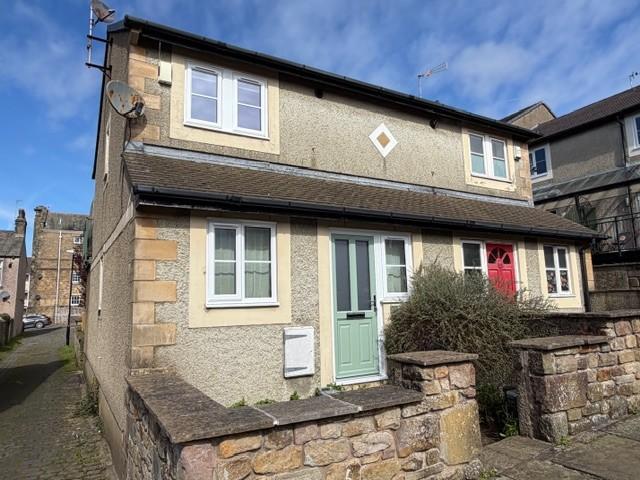 House for sale in Greaves, Bare