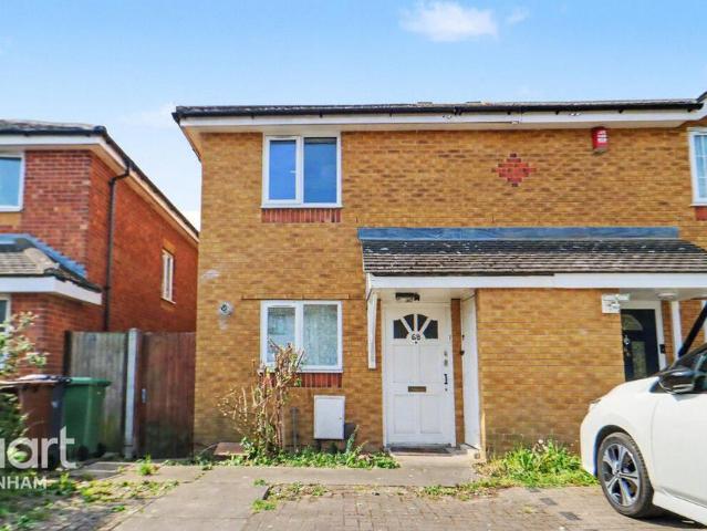 House for sale in Becontree, Greater London