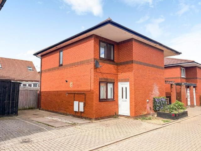 House for sale in Fenny Stratford, Milton Keynes