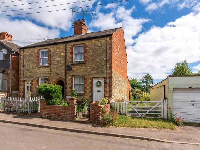 House for sale in Potterspury, Northamptonshire