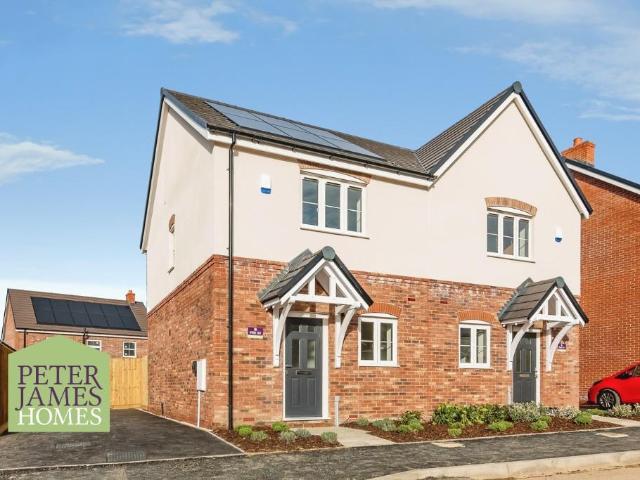 House for sale in Attenborough, East Midlands