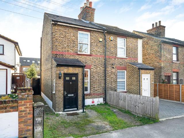 House for sale in London Borough of Hounslow, Hanworth