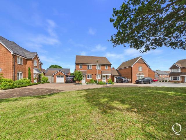 House for sale in Corfe Mullen, East Dorset