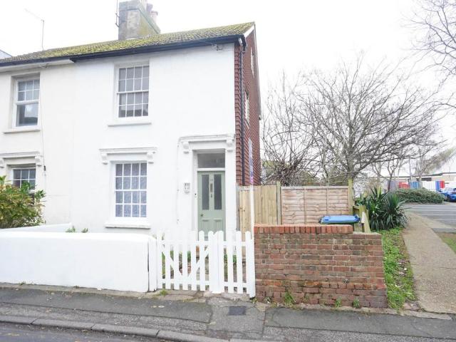 House for sale in Mount Pleasant, Iford