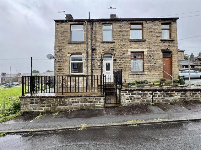 House for sale in Paddock, Huddersfield