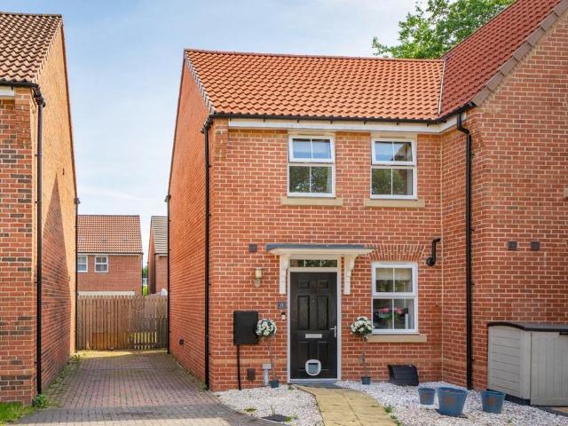 House for sale in Skelton, York