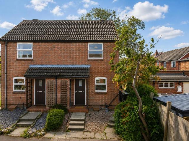House for sale in Barton In Fabis, East Midlands