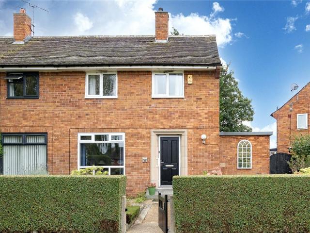 House for sale in Lidgett Park, Leeds