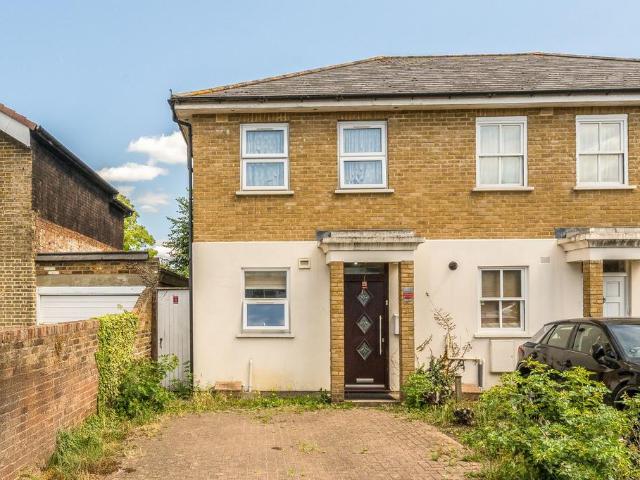 House for sale in Sudbury, Greater London