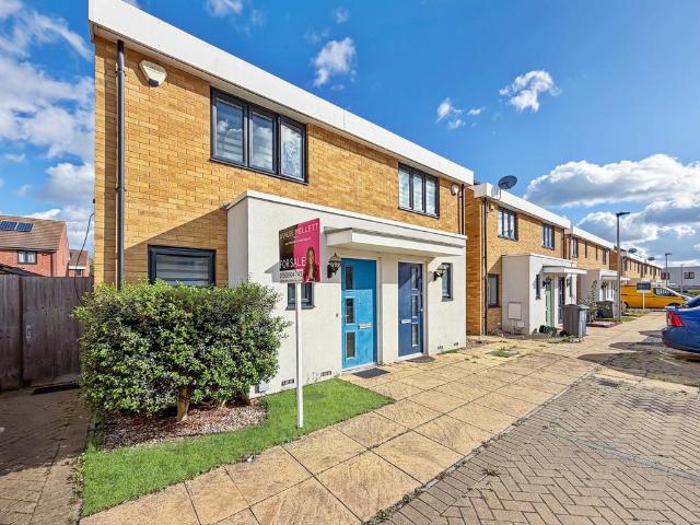 House for sale in East Tilbury, Essex
