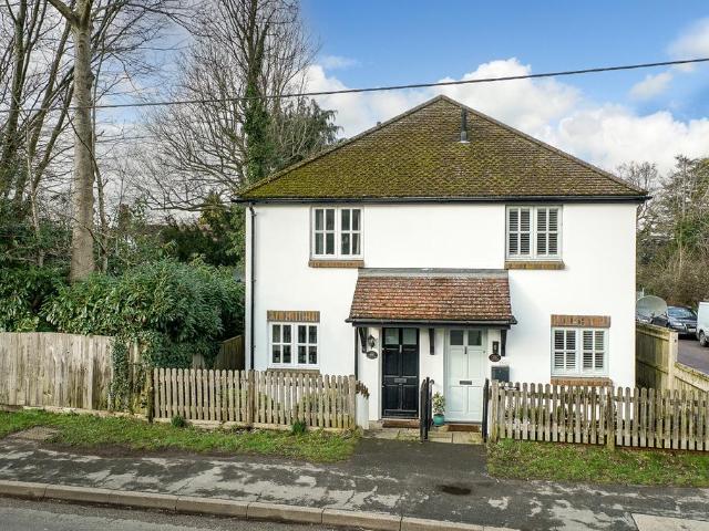 House for sale in Nettleden with Potten End, Pouchen End