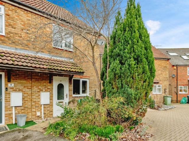 House for sale in The Butts, Kent