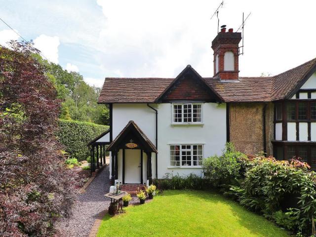 House for sale in Sandown Park, Kent
