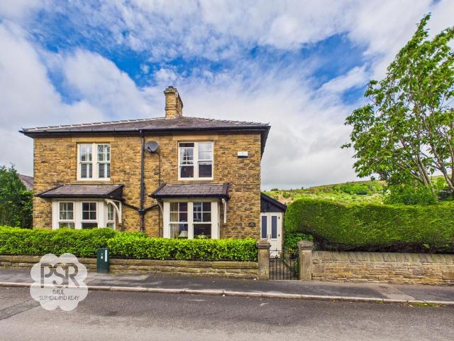 House for sale in Charlesworth, East Midlands
