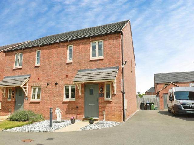 House for sale in Alderminster, Warwickshire