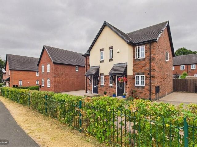 House for sale in The Heath, Beamhurst