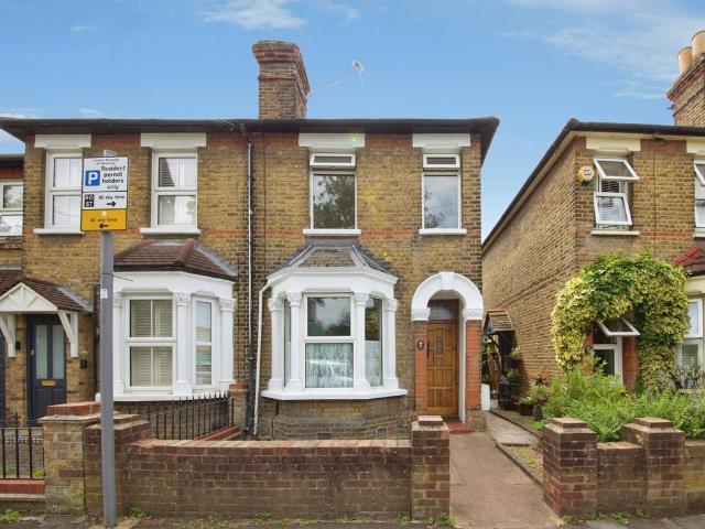 House for sale in Rush Green, Greater London