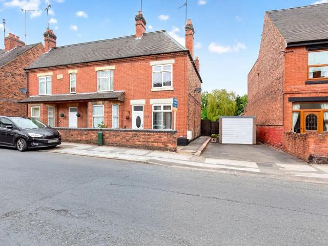 House for sale in Gun Hill, Warwickshire