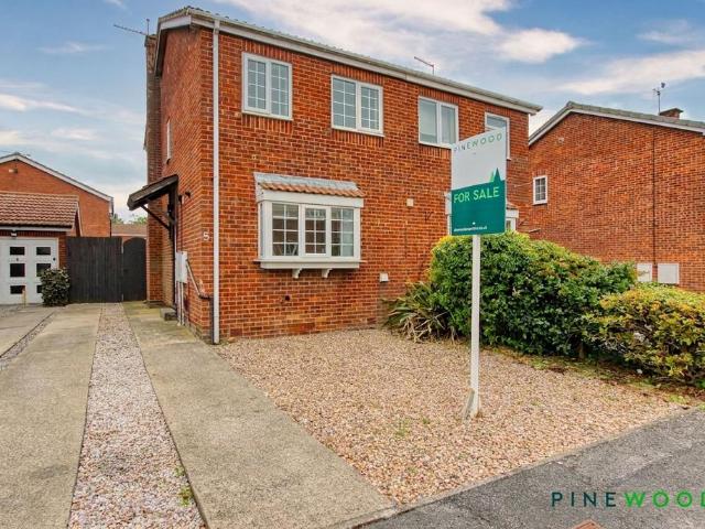 House for sale in Brackenfield, East Midlands
