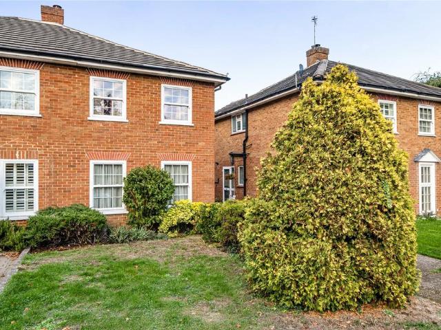 House for sale in Royal Borough of Kingston upon Thames, Greater London